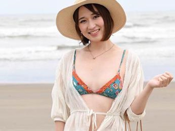 【MM号】恋人持ちの水着美女をナンパしてマジックミラー号で寝取りセックス！彼女はフェラで奉仕して色んな体位でハメパコ！